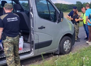 Spowodowała kolizję i uciekła. Wszystko wyjaśniło się, gdy zajrzano do ładowni