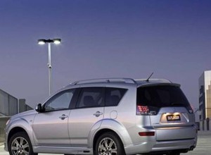 Mitsubishi Outlander V6 - Brzmi kusząco