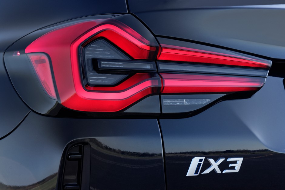 BMW iX3 2021