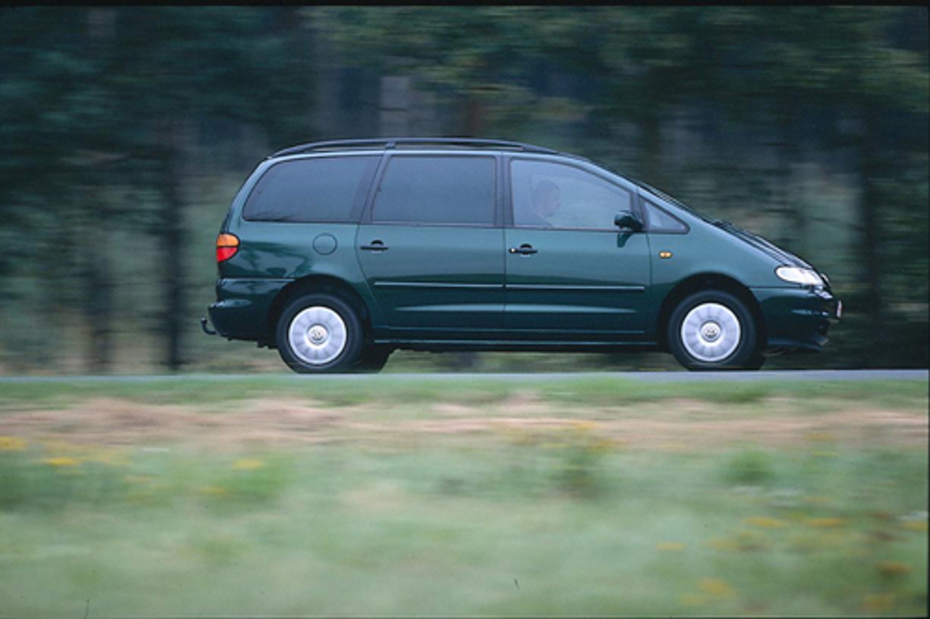 VW Sharan, Ford Galaxy, Seat Alhambra - Z jednej taśmy