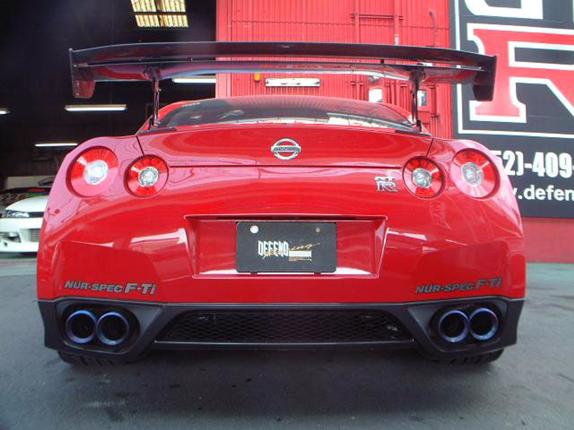 Garage Defend GT-R: trochę inny Nissan