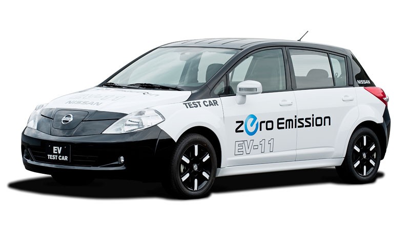 Nissan EV-11: Tiida jako elektromobil na každodenní použití