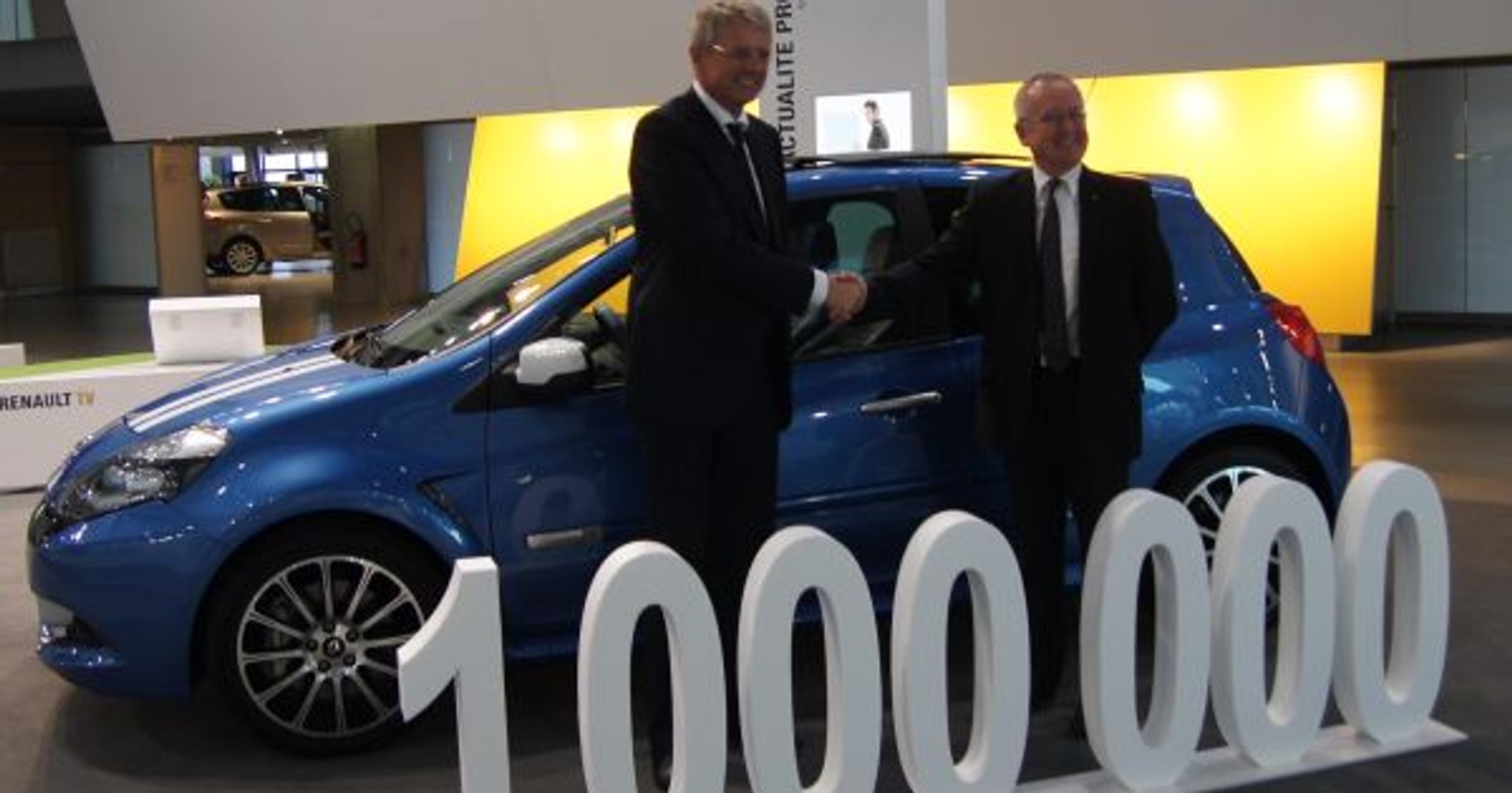 Renault - milionowe auto z nawiagacją Carminat TomTom