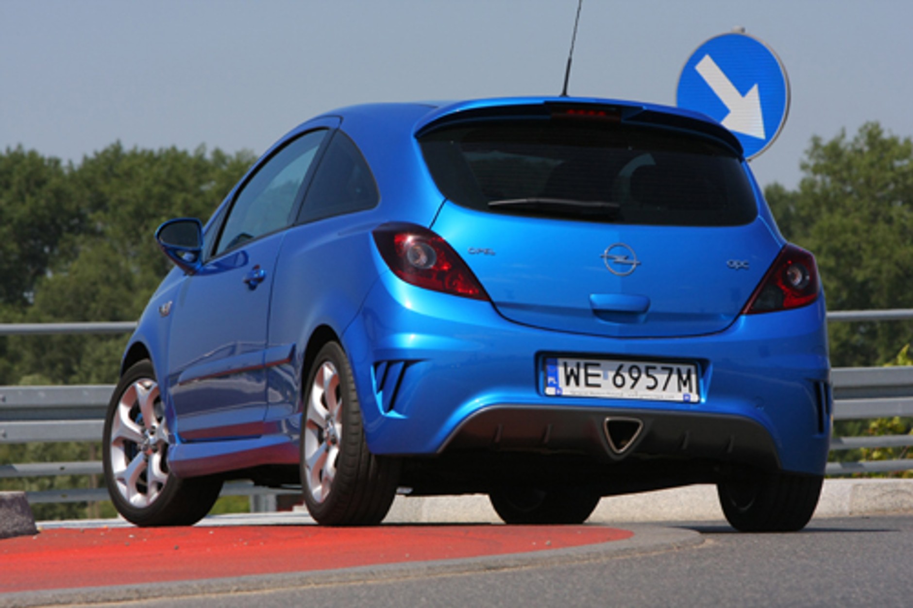 Mały turboslalomowiec - Test Opla Corsy OPC