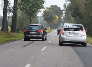 Czy trzeba spojrzeć w lusterko przed skrętem w lewo? RPO nie zgadza się z sądem