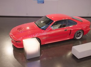 BMW pokazało "sekretny" garaż. Są w nim same perełki