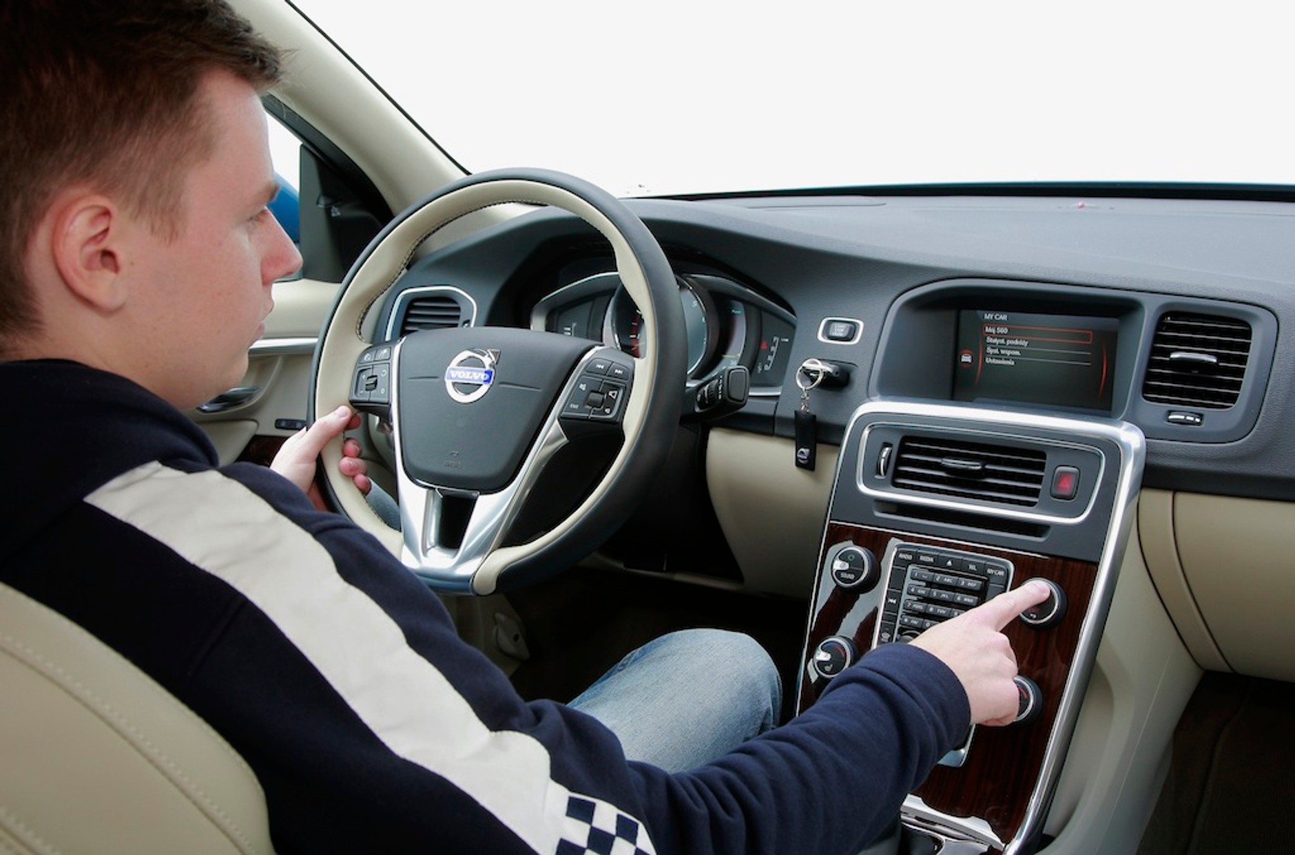 Patryk Szczerbiński testuje Volvo S60 T6 Polestar