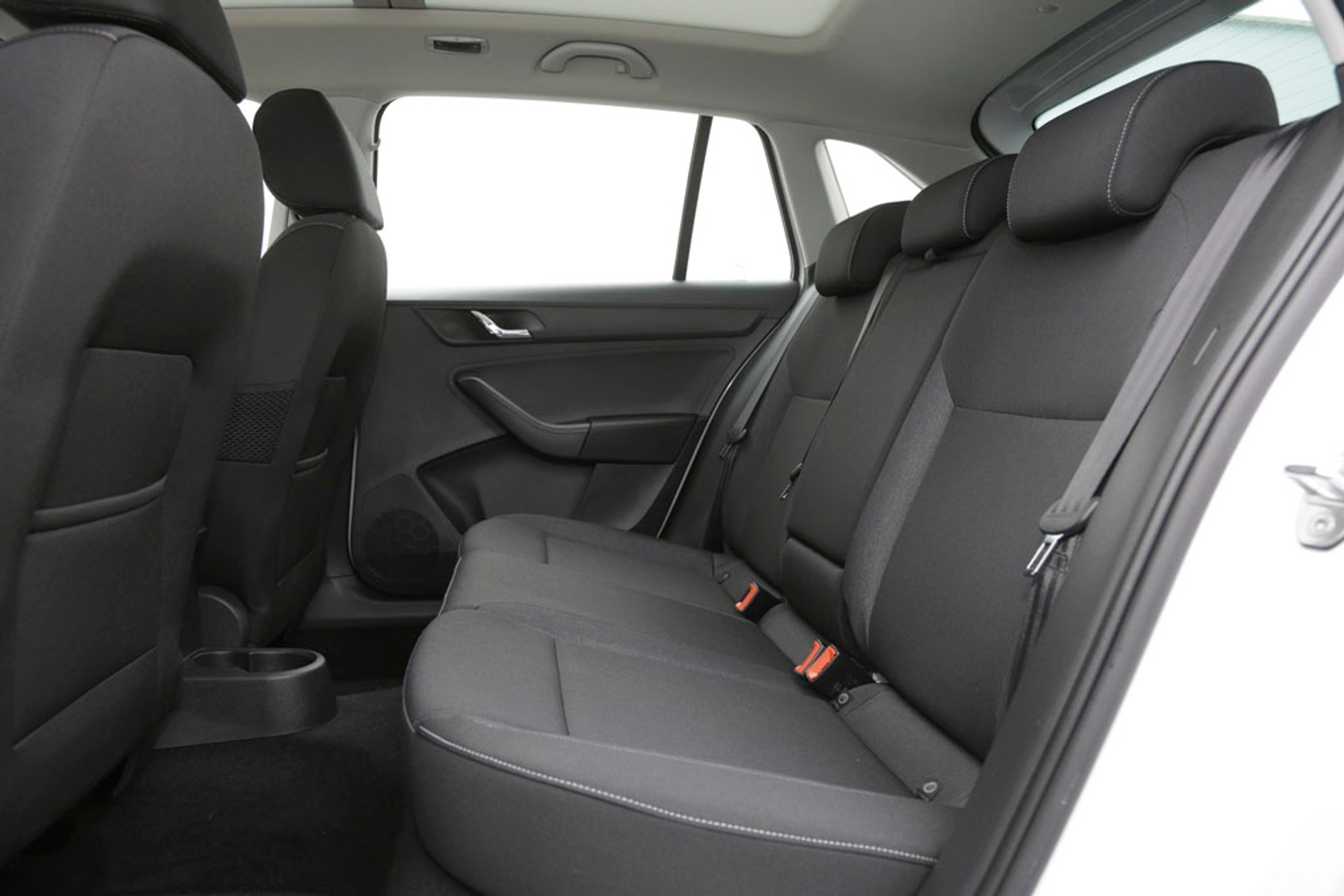 Skoda Rapid w mundurku