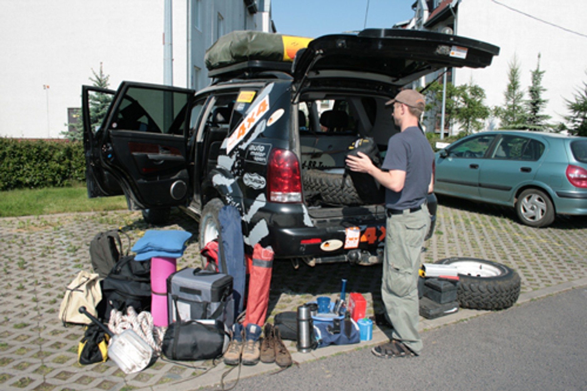 Samochód jest,  chęci też... Co dalej? Czyli jak jeździć w plenerze zgodnie z prawem?