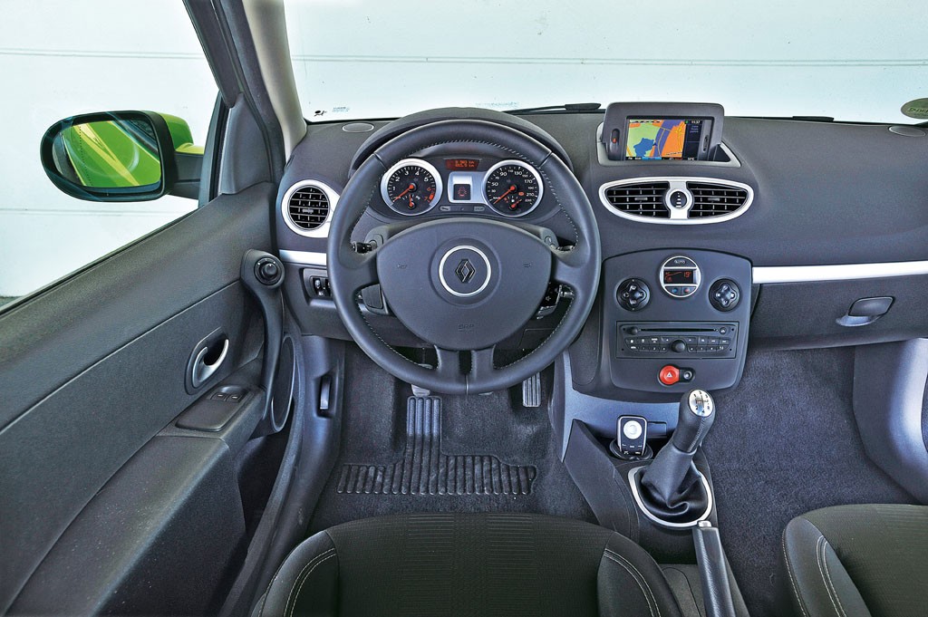 Klasa B - prawie, czy już kompakty? Mazda 2 kontra Opel Corsa, Renault Clio i Volkswagen Polo