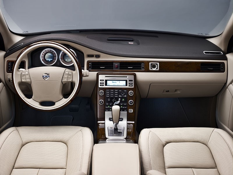 Volvo: Executive - topowe wersje Volvo S80 i XC90