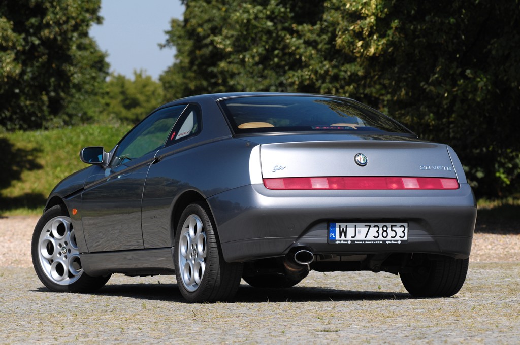 Alfa Romeo GTV z silnikiem Busso
