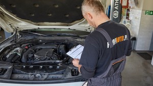 Czy można serwisować auto na gwarancji poza ASO? Tak, ale z głową i w wiarygodnym warsztacie