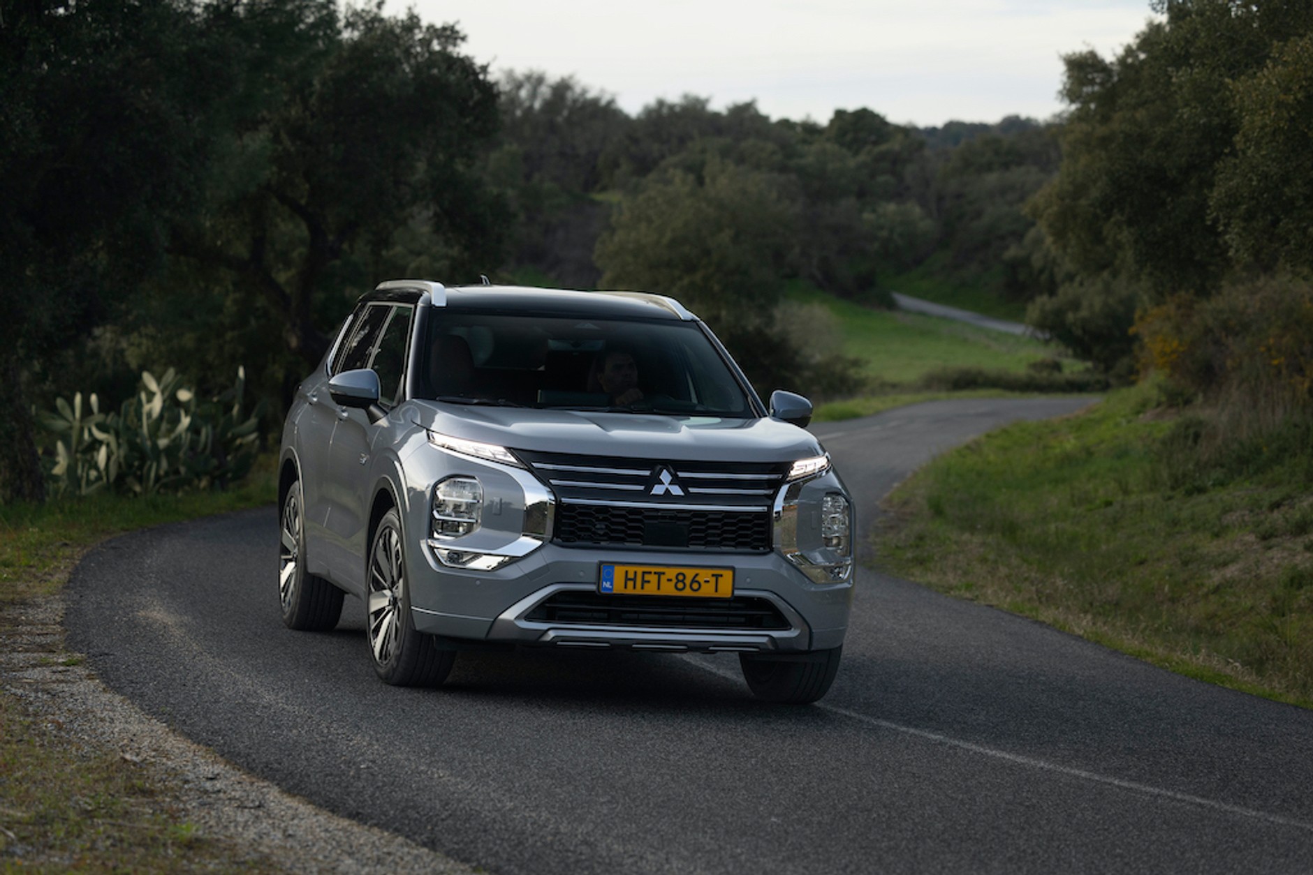 Nowy Mitsubishi Outlander PHEV