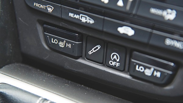 Honda Civic Tourer: adaptacyjne zawieszenie