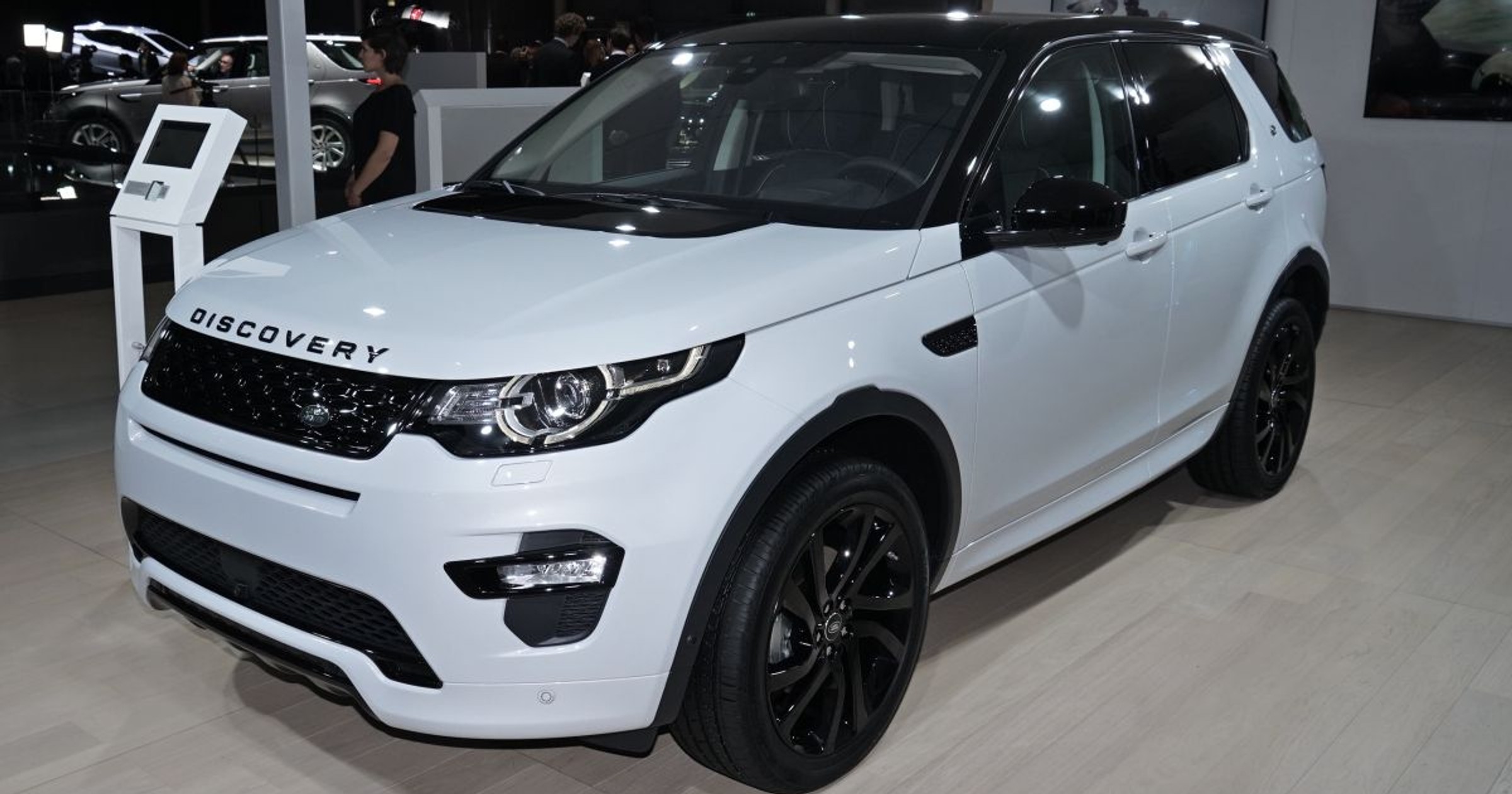 Land Rover Discovery – Paryż 2016