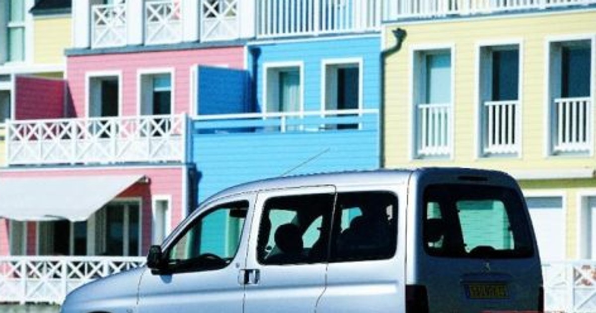Peugeot Partner 2.0 HDi Combispace - Wszechstronna bagażówka