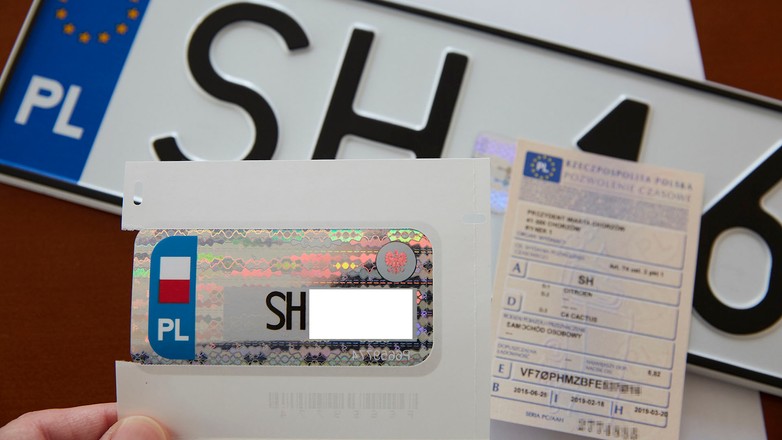 Nalepka kontrolna na przednią szybę nie jest już wymagana