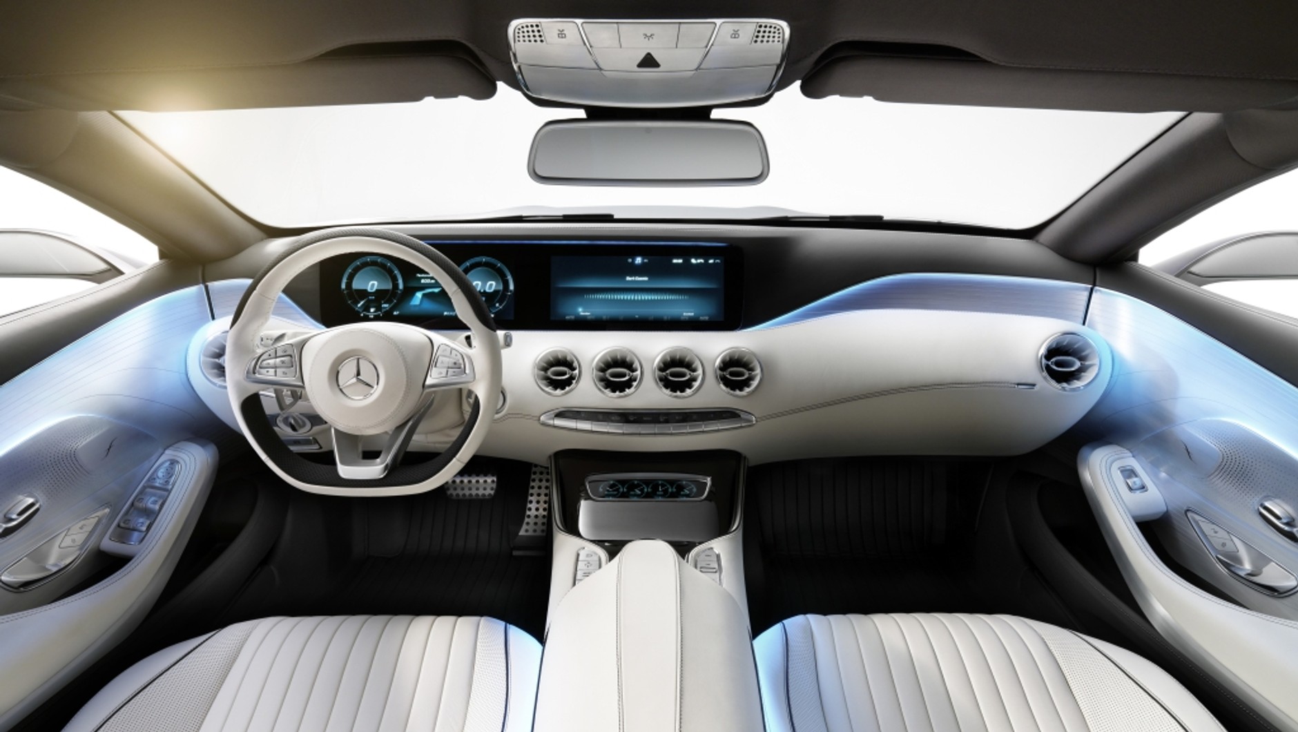 W koncepcyjnym coupe Mercedesa klasy S Garmin zainstalował  system nawigacji nowej generacji.