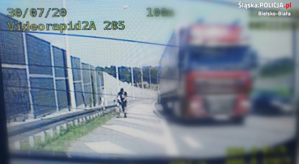 Jechał rowerem po drodze ekspresowej