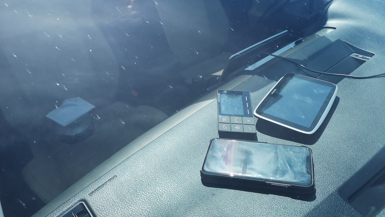 Elektronika w rozgrzanym aucie