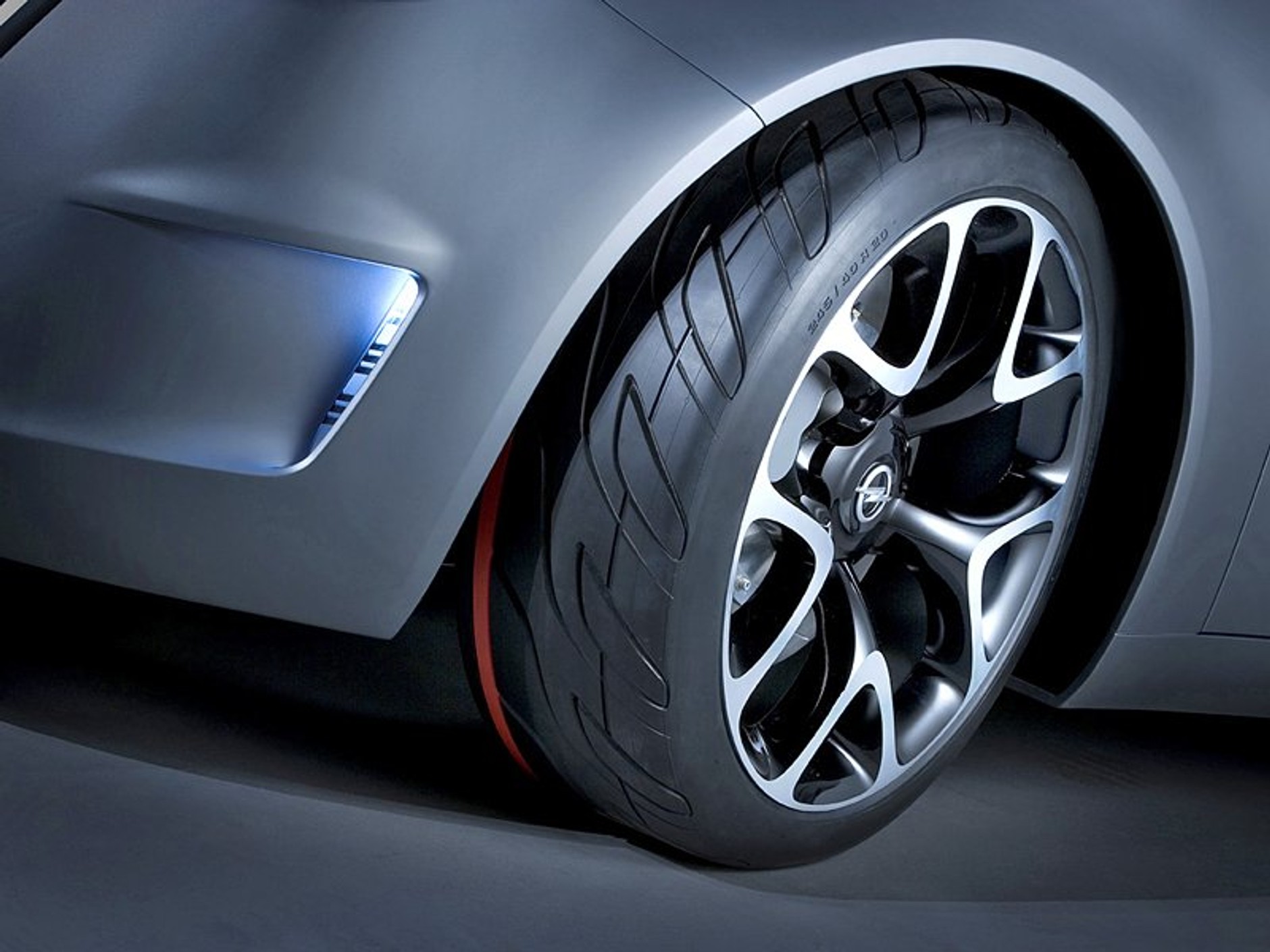 Genewa 2007: Opel GTC Concept