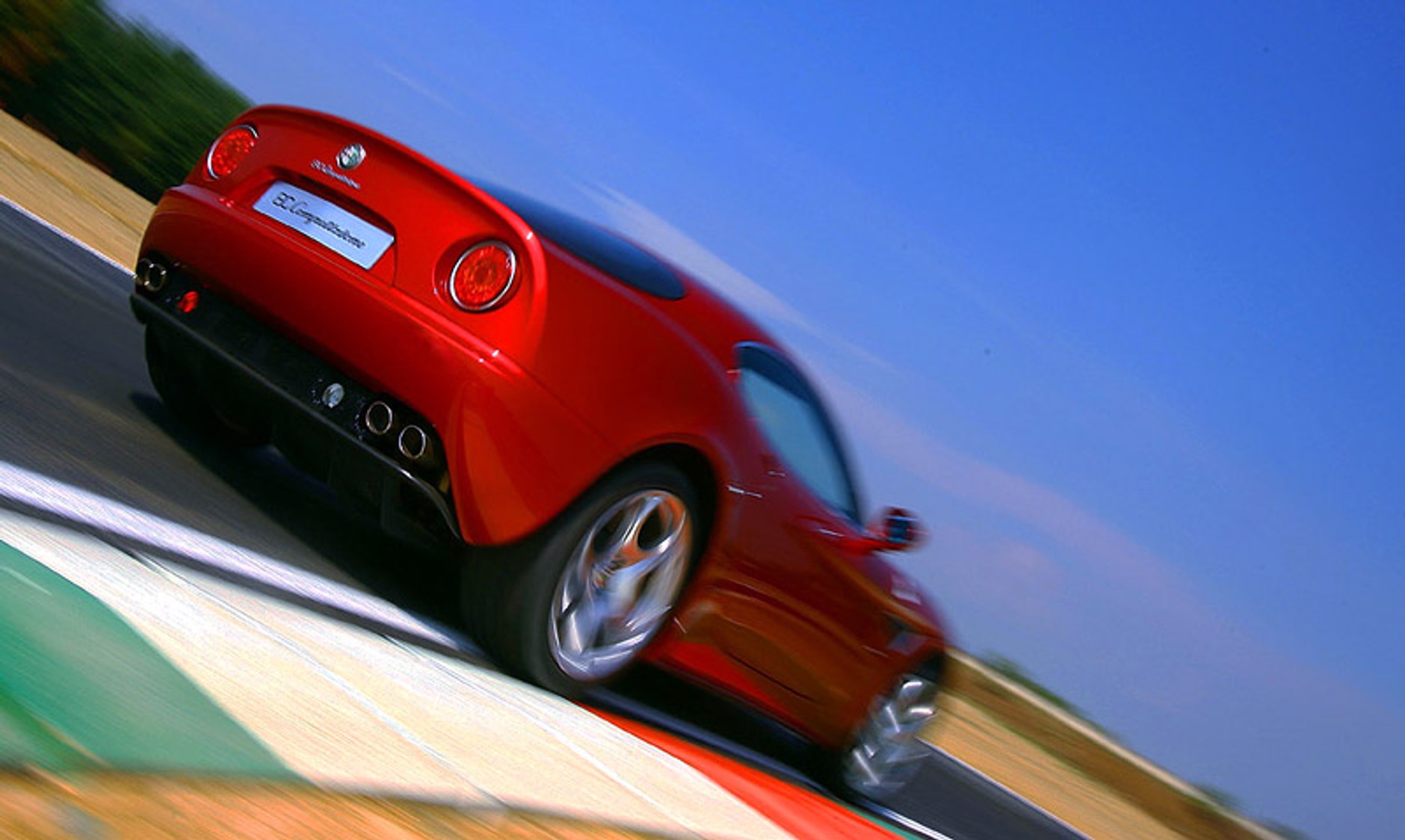 Alfa Romeo 8C Competizione GTA – premiera w czerwcu 2010