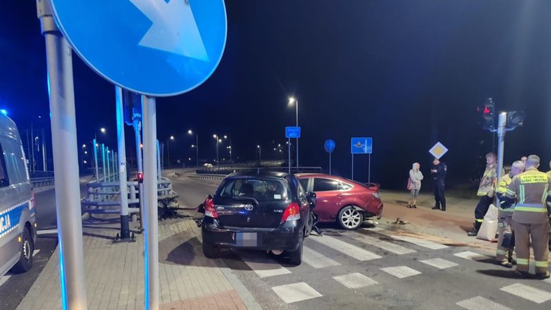 Nocna przejażdżka w Ustce zakończyła się kolizją. Obaj "kierowcy" mieli po 14 lat