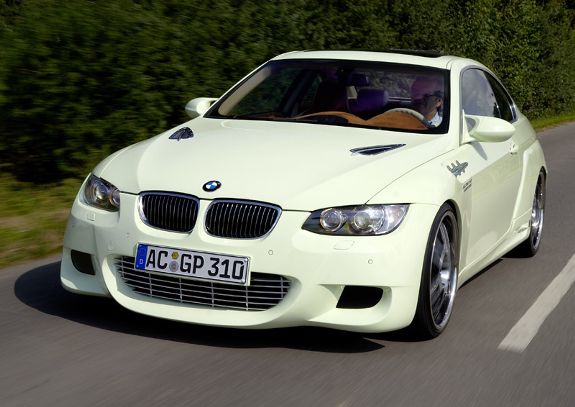 IAA Frankfurt 2007: AC Schnitzer GP3.10 - dziesięciocylindrowe coupé na gaz