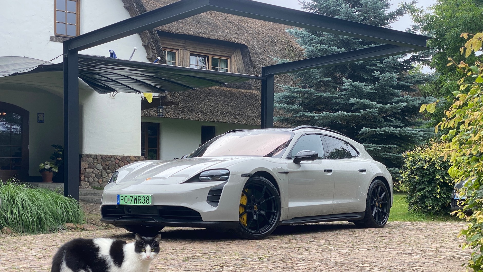 Podróż Porsche Taycanem i Audi e-tronem GT do Chorwacji