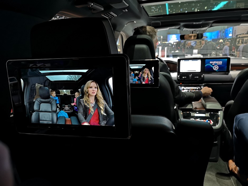Car audio w Genewie