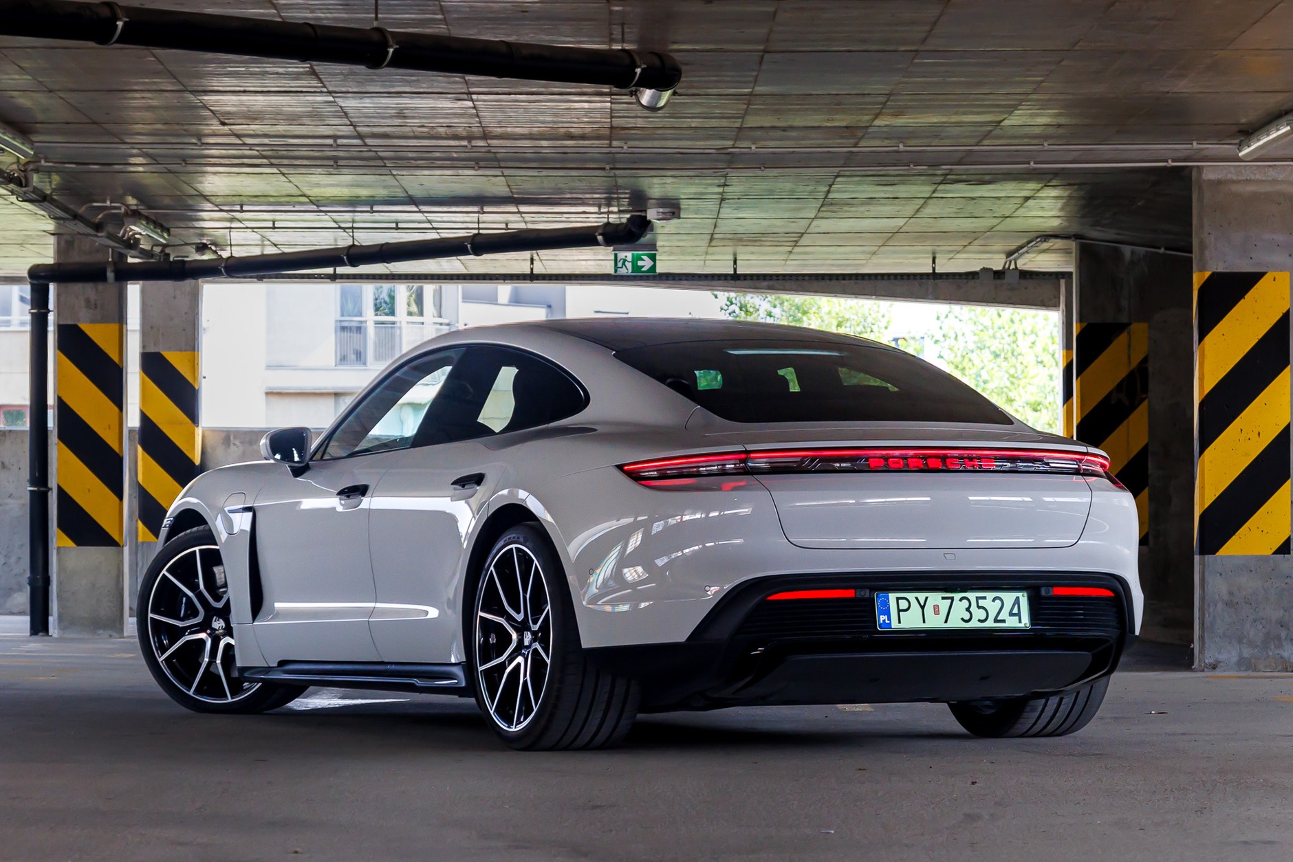 2024 Porsche Taycan 4S