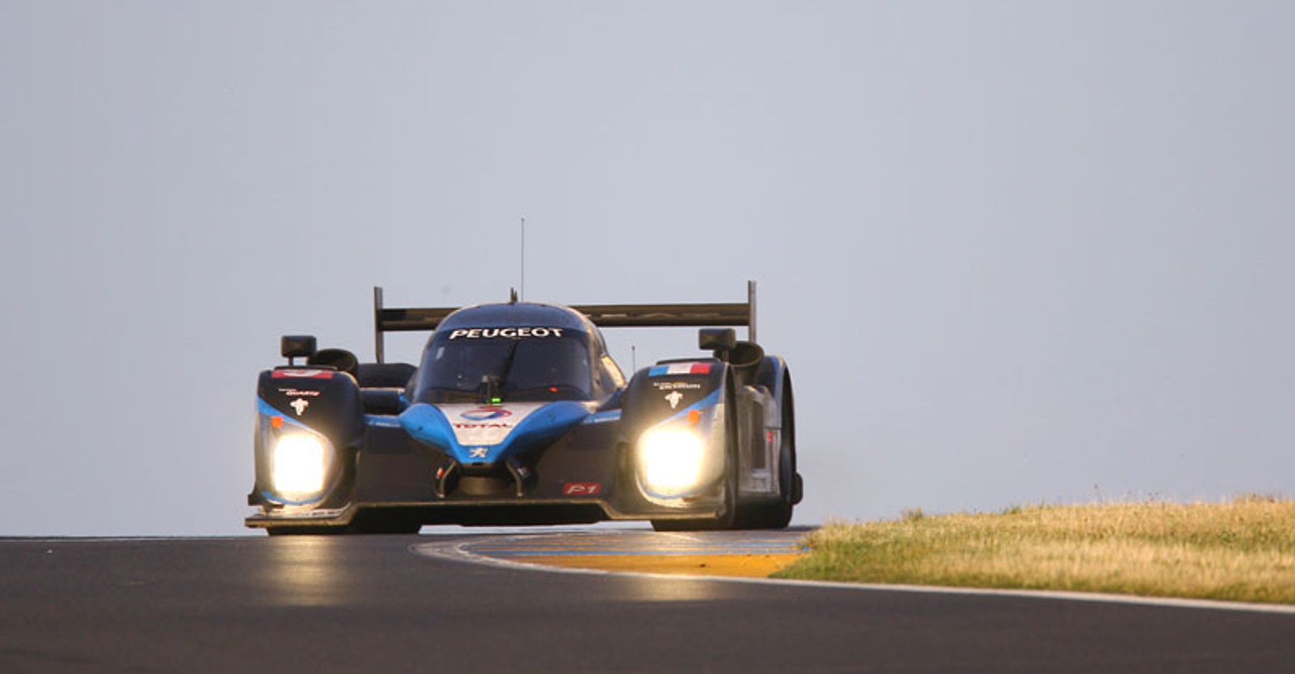 24 Heures du Mans: zdecydowana dominacja zespołu Peugeot Total