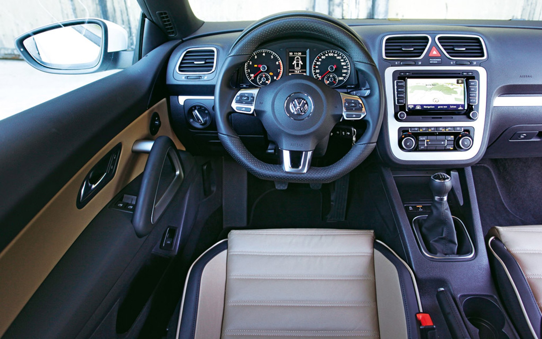 Klasowe starcie: Opel Astra GTC kontra Volkswagen Sciroco