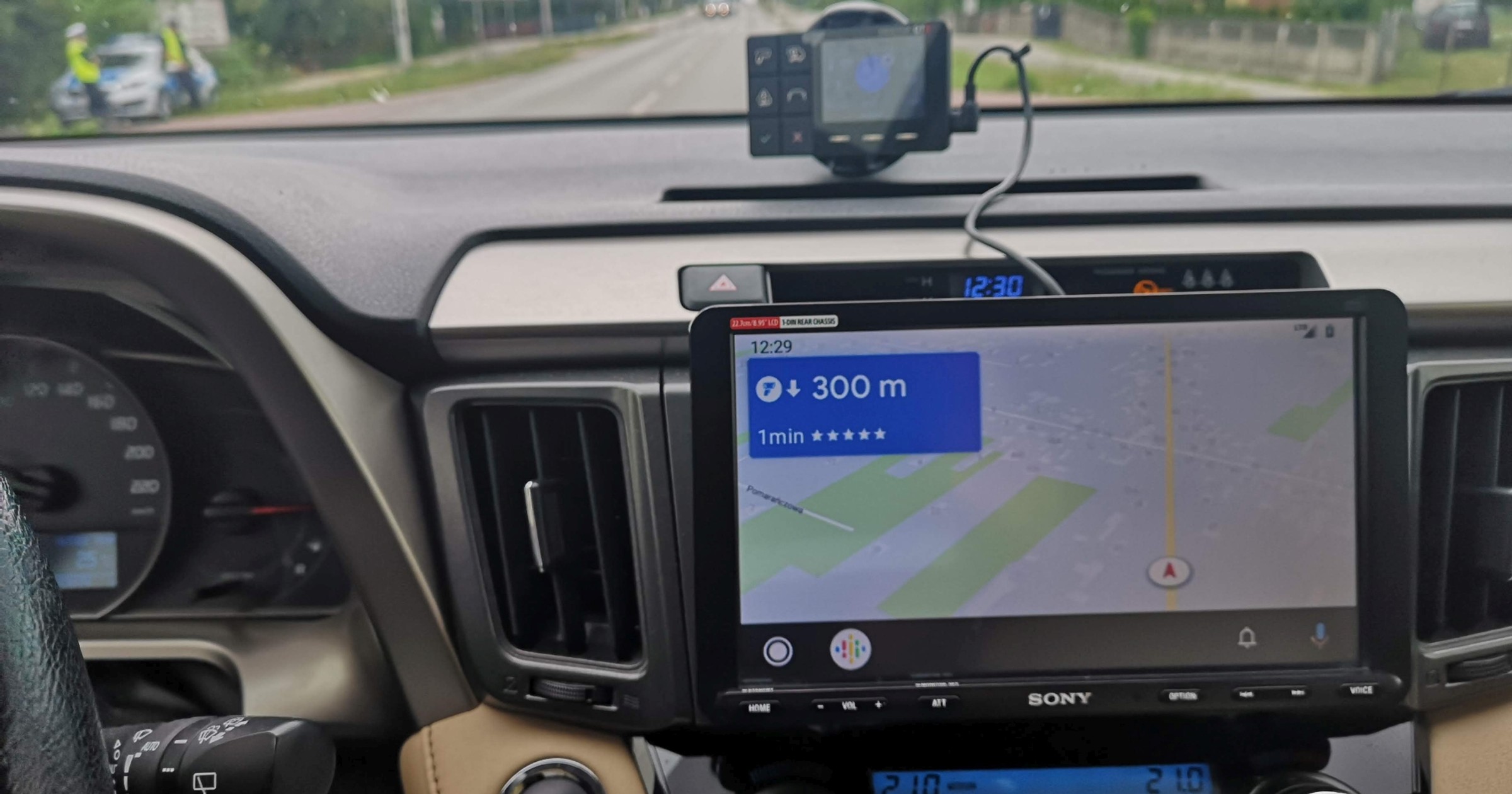 Yanosik w Android Auto - pierwsza wersja udostępniona do testu Auto Świat