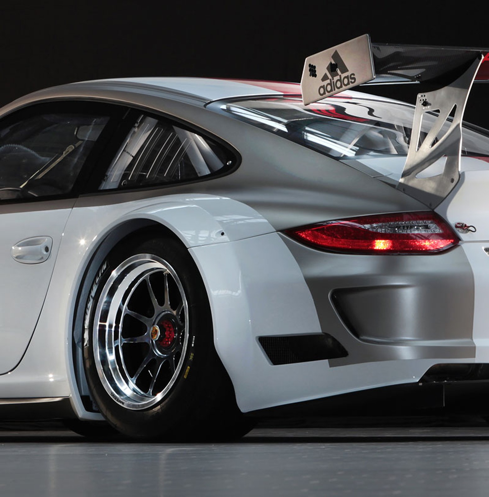 Birmingham 2010: premiera światowa Porsche 911 GT3 R