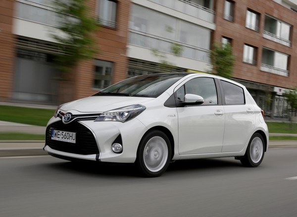 Toyota Yaris Hybrid 100: Test Yarisa hybrydowego po liftingu