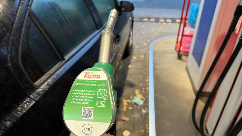 Tankowanie samochodu