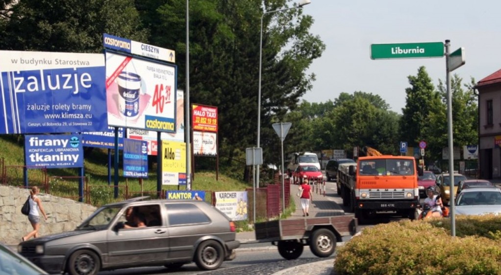 Likwidują reklamowe billboardy przy drogach