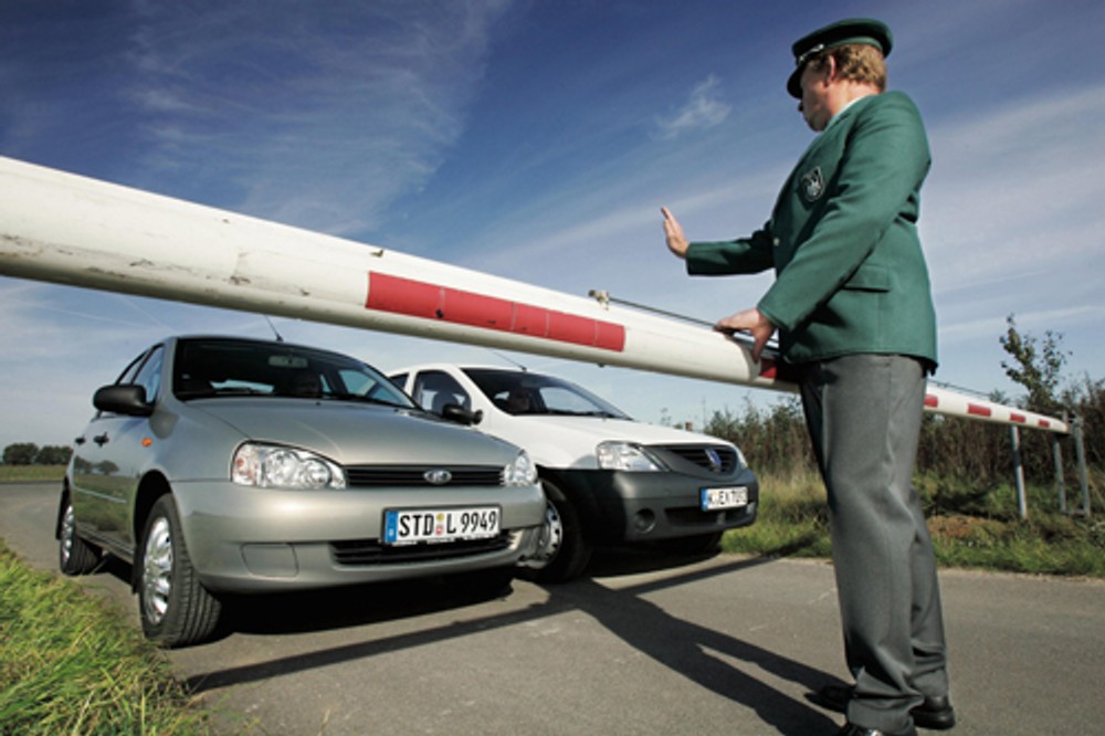 Lada Kalina, Dacia Logan - Przesyłka ze Wschodu