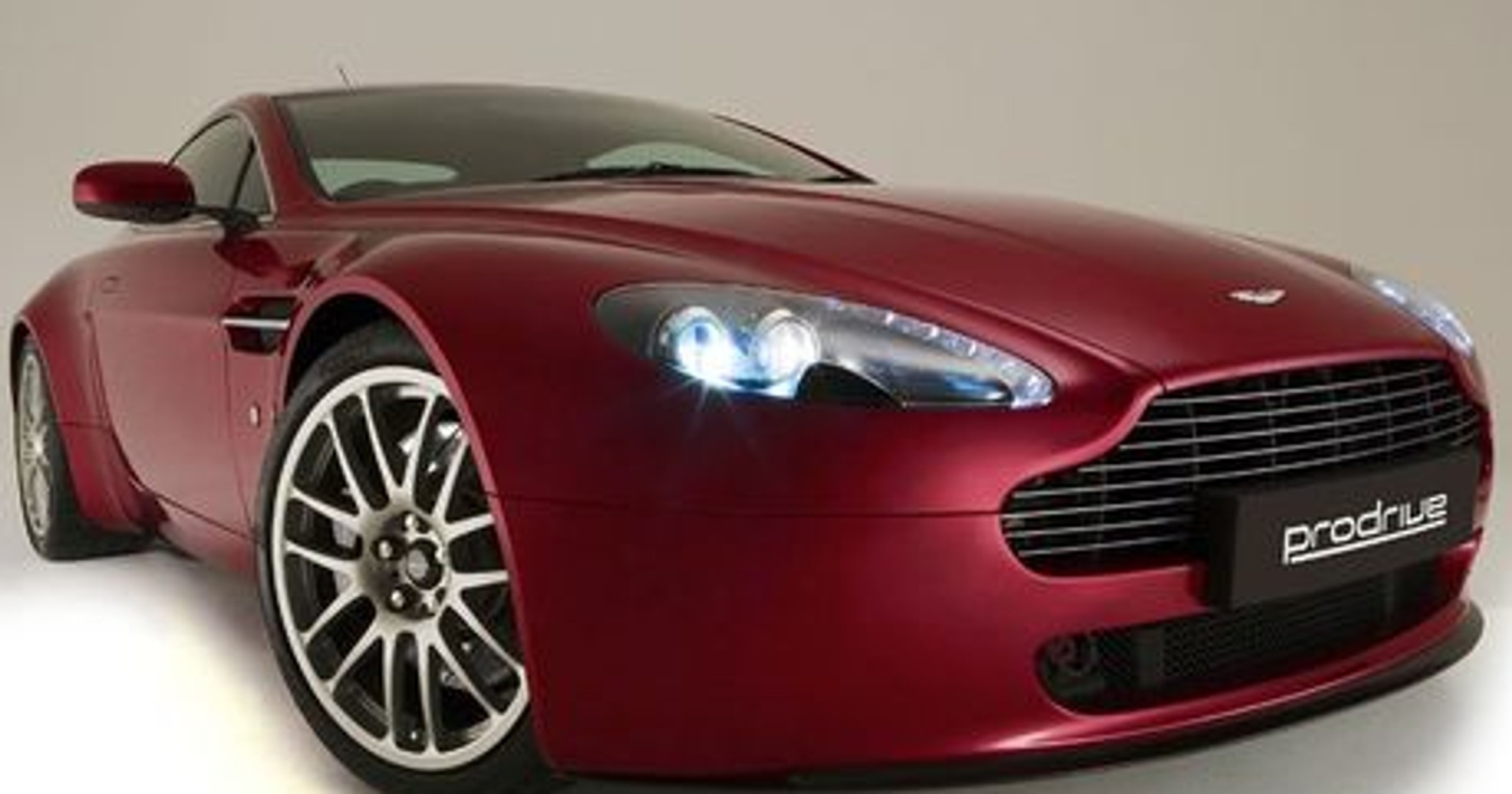 Prodrive V8 Vantage: jeszcze lepszy Aston